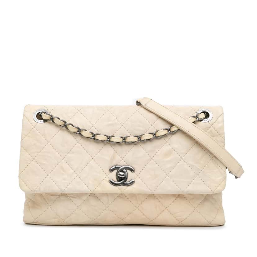 Chanel CC Quilted Calfskin Aged Shoulder Bag White Leather Good condition - Front View