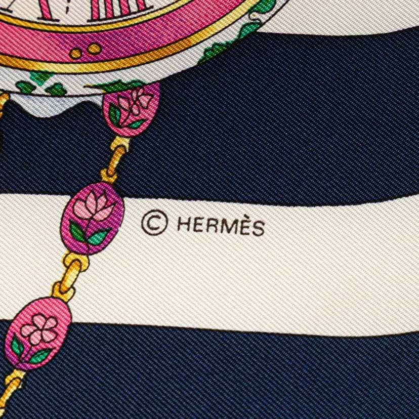 Hermès Parmi Les Fleurs Je Compte Les Heures Silk Scarf Blue Silk Good condition - Model View
