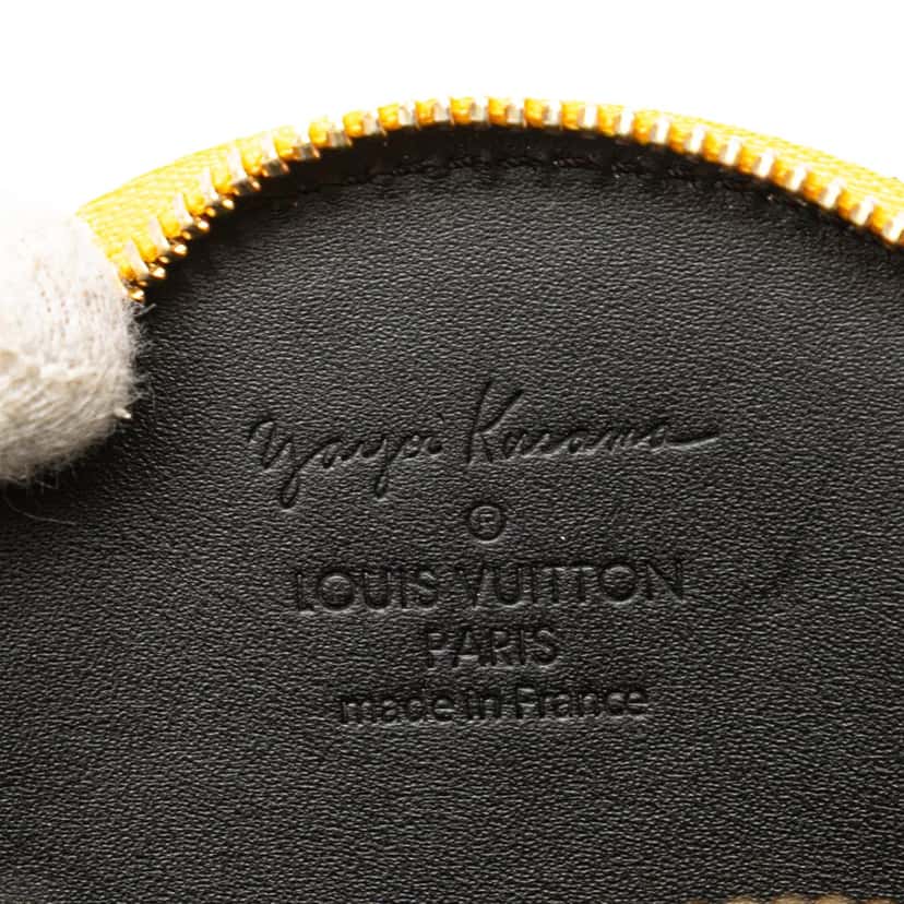 Louis Vuitton Monogram Vernis Kusama Infinity Dots Chapeau Coin Purse Yellow Leather Good condition - Box View