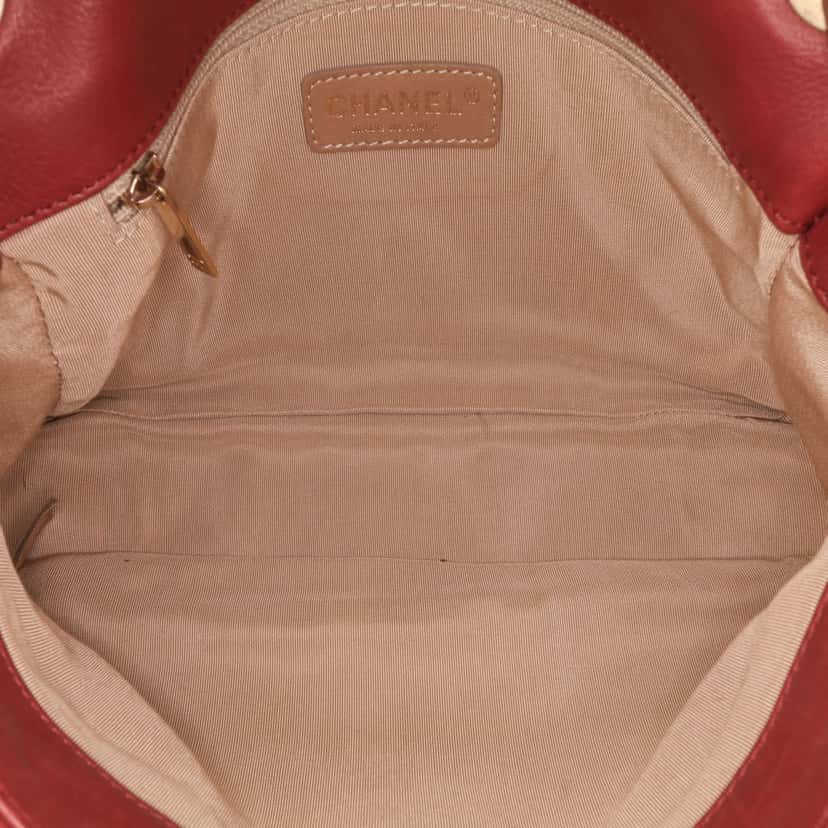 Chanel Quilted Calfskin Ultimate Stitch Retro Chain Flap Red Leather Fair condition - Model View