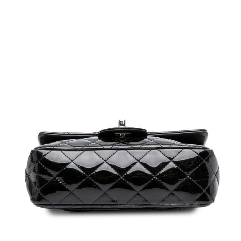 Chanel Mini Rectangular Classic Patent Single Flap Black Leather Good condition - Inside View