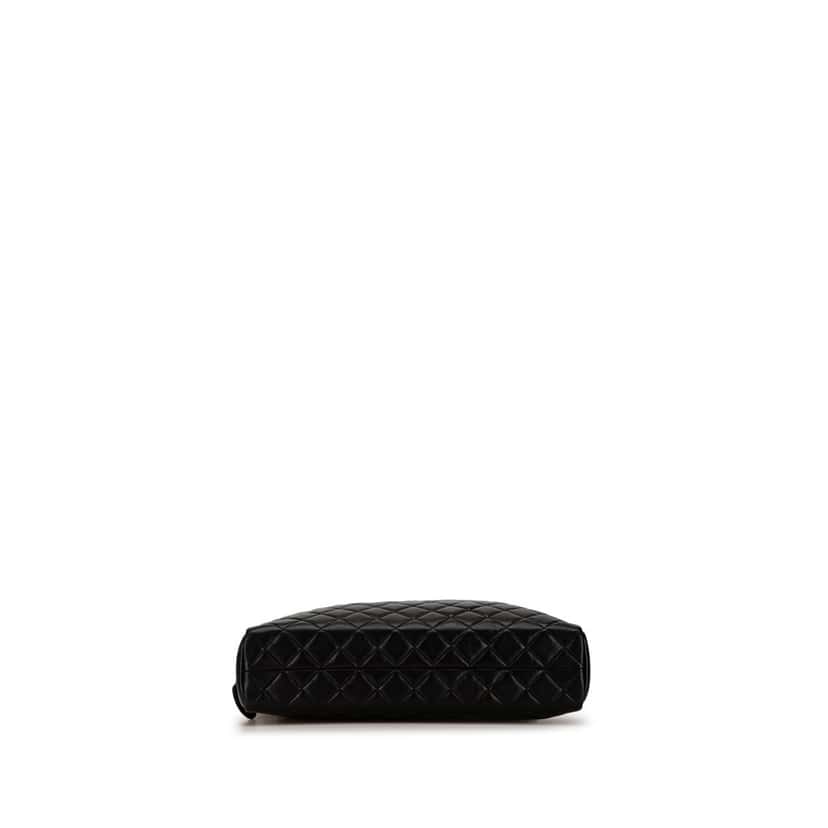 Chanel Quilted Lambskin Chain Shoulder Bag Black Leather Good condition - Model View
