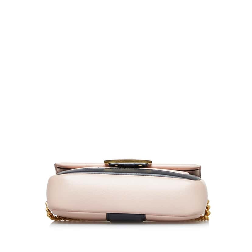 Fendi Mini Baguette Chain Pink Leather Good condition - Model View