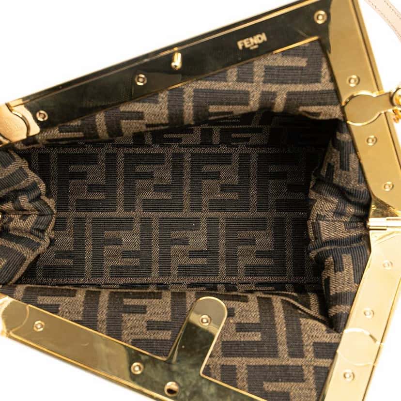 Fendi Small Shearling Fendi First Pink Good condition - Model View