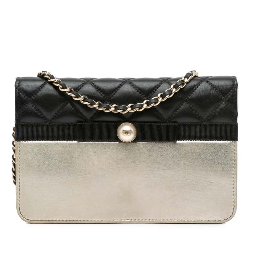Chanel Paris in Rome CC Bicolor Quilted Lambskin Wallet On Chain Black Leather Good condition - Front View
