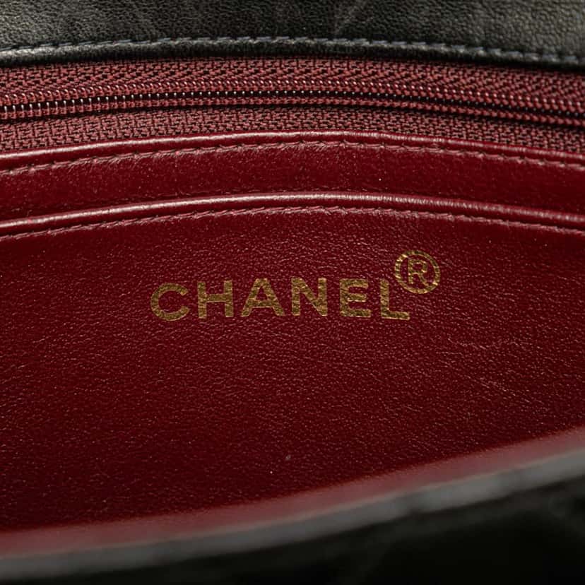 Chanel Medium Classic Lambskin Kelly Flap Black Leather Good condition - Box View