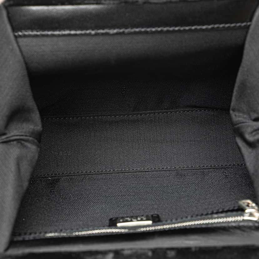 Fendi Velvet Shoulder Bag Black Velvet Good condition - Model View