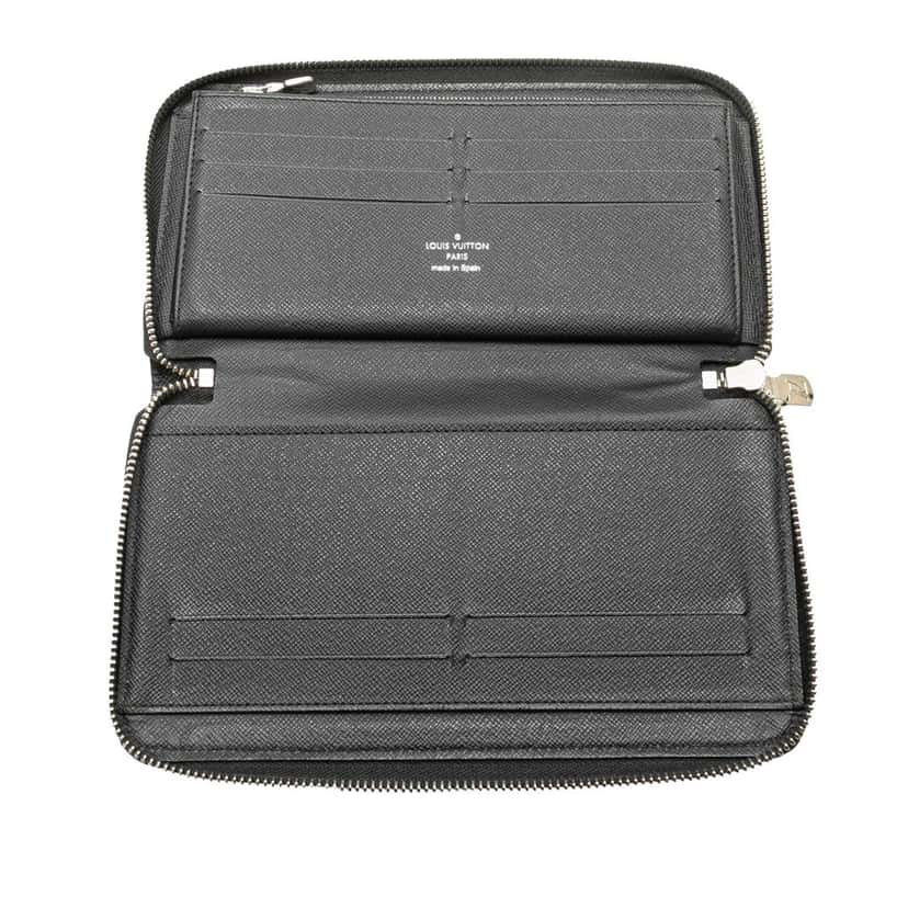 Louis Vuitton Taiga Zippy Organizer Wallet Black Leather Good condition - Model View