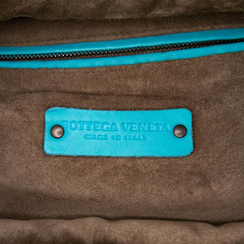 Bottega Veneta Nappa Intrecciato Cube Crossbody Blue Leather Good condition - Box View