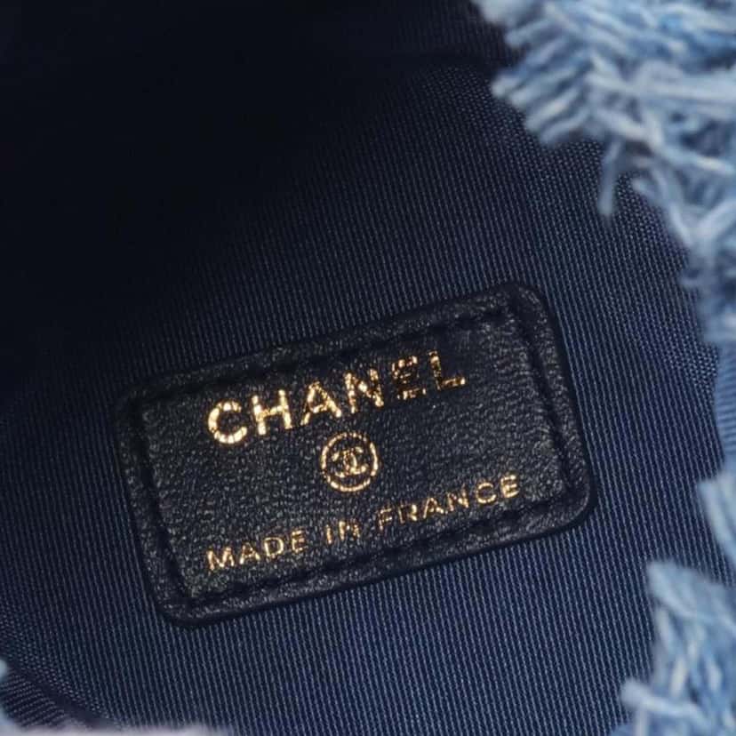 Chanel Mini Quilted Denim Mood Bucket with Chain Blue Denim Good condition - Inside View
