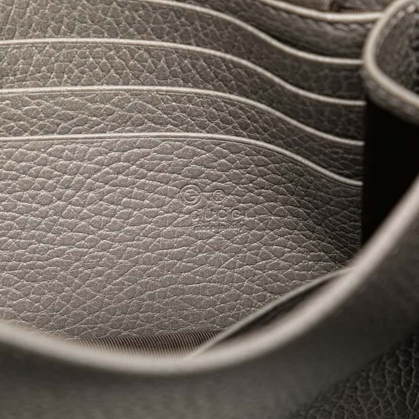 Gucci Leather Interlocking G Dollar Wallet on Chain Grey Leather Good condition - Box View