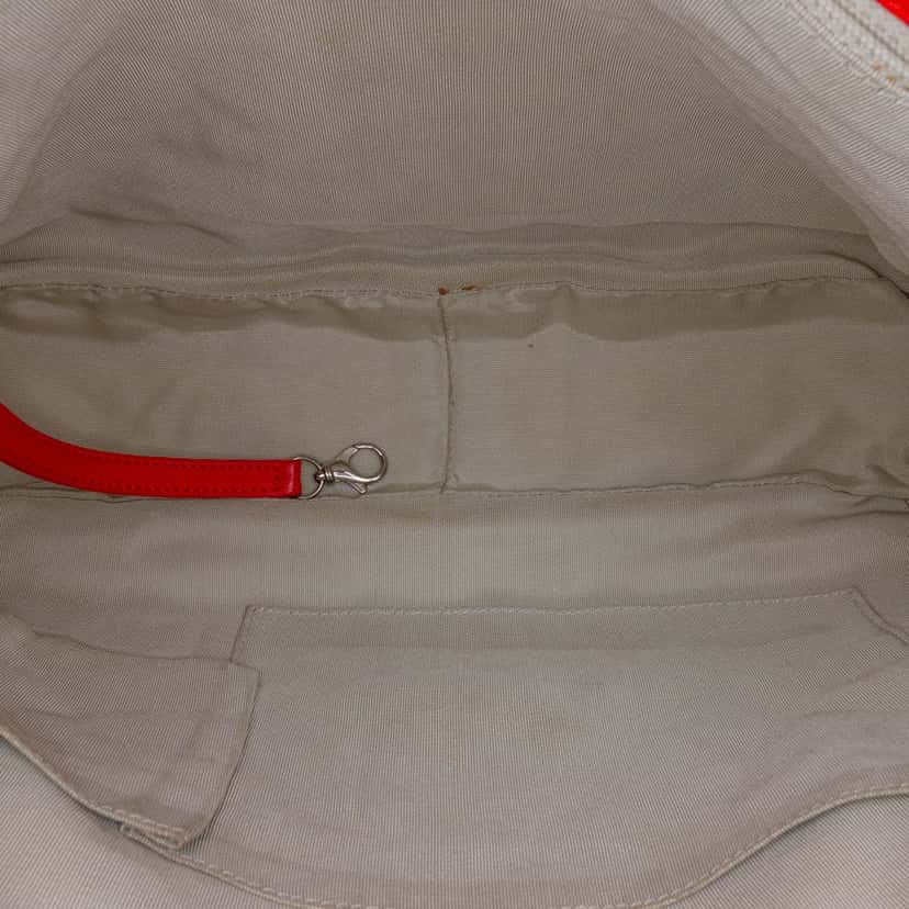 Chanel Maxi Washed Lambskin Chain Around Flap Red Leather Good condition - Model View