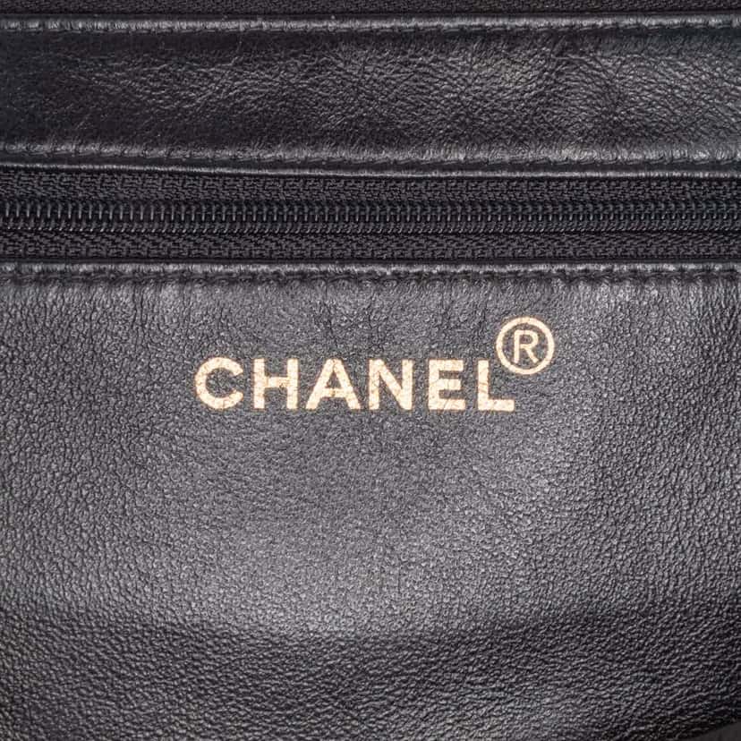 Chanel Quilted Lambskin Shoulder Bag Black Leather Good condition - Box View