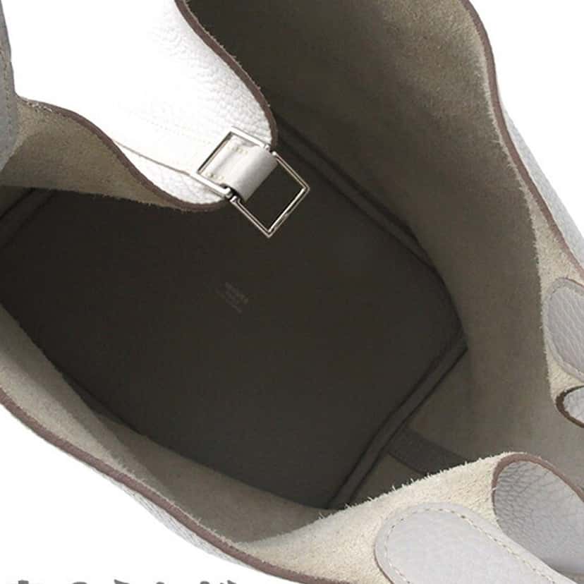 Hermès Clemence Picotin Lock 22 Grey Leather Good condition - Model View