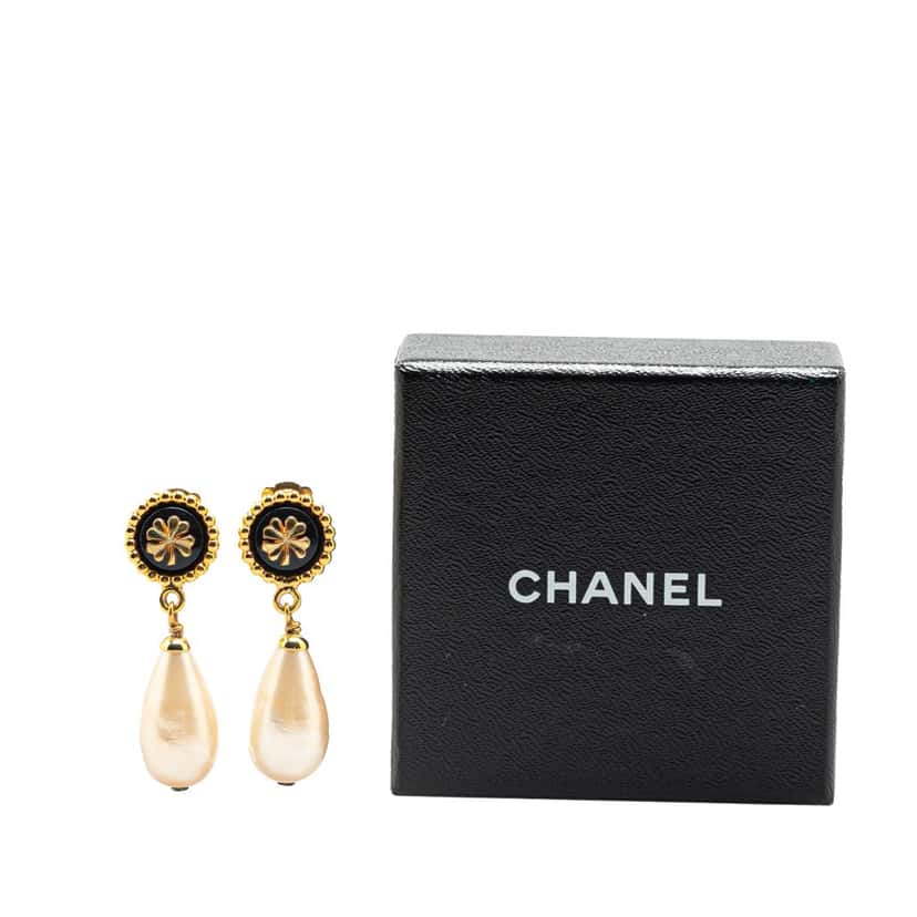 Chanel Gold Plated Clover Faux Pearl Drop Earrings Gold Metal Good condition - Model View