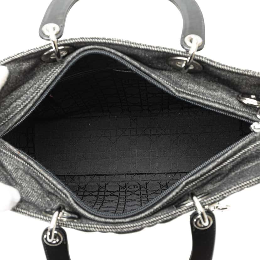 Dior Large Denim Cannage Lady Dior Black Denim Good condition - Model View
