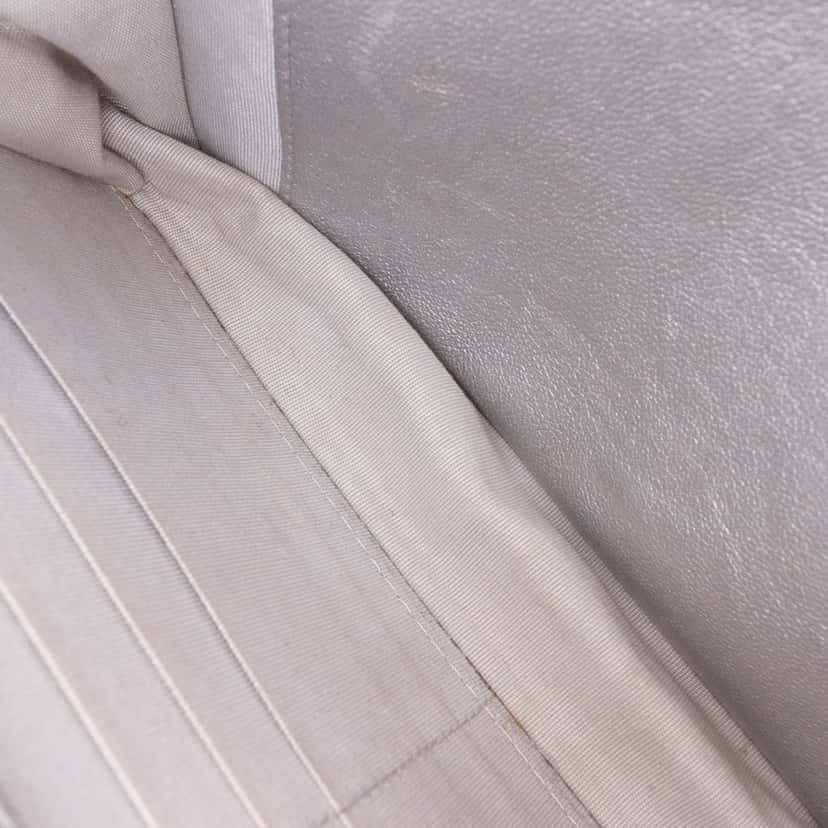 Chanel Chevron Quilted Metallic Lambskin Mademoiselle Wallet On Chain Silver Leather Good condition - Box View