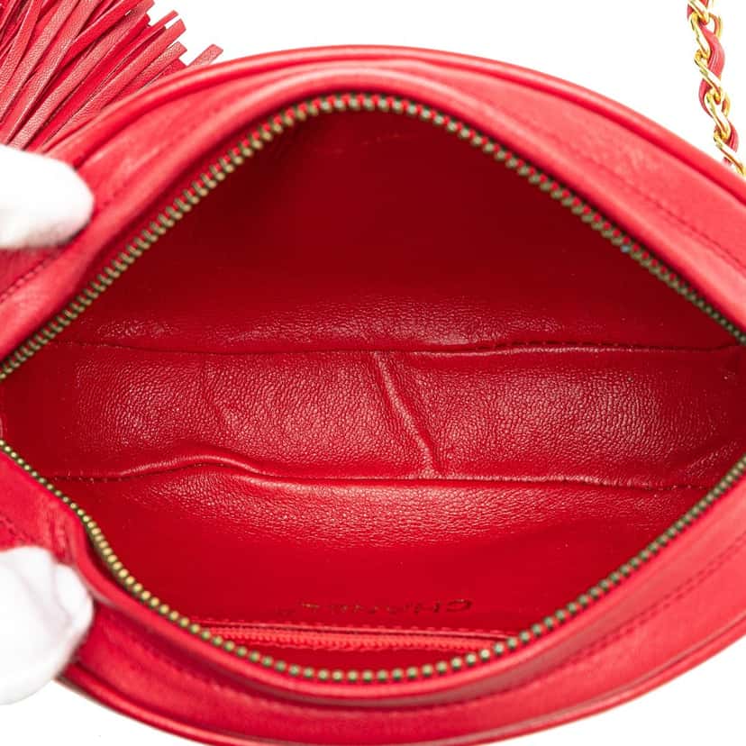Chanel CC Lambskin Tassel Oval Camera Bag Red Leather Fair condition - Model View