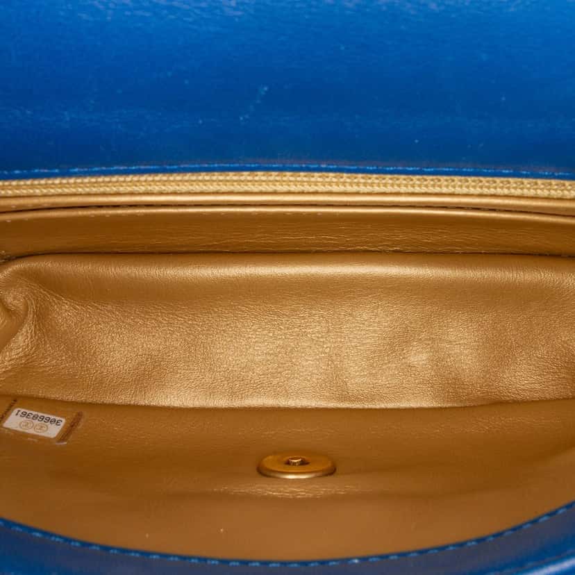 Chanel Mini Rectangular Lambskin Pearl Crush Flap Blue Leather Good condition - Model View