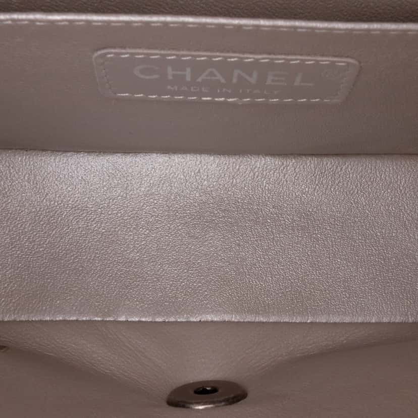 Chanel Mini Square Classic Chevron Iridescent Calfskin Single Flap Brown Leather Very good condition - Model View