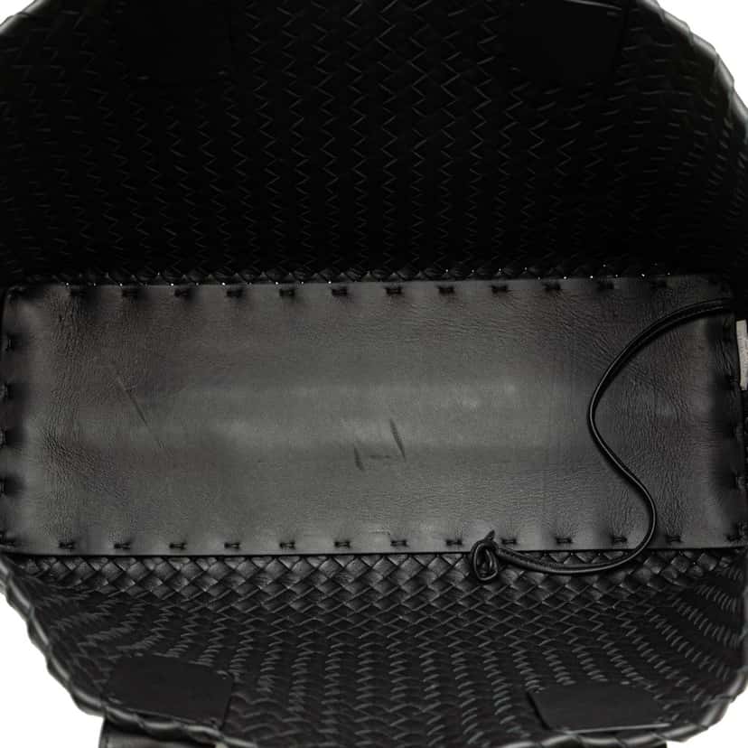 Bottega Veneta Medium Lambskin Intreccio Cabat Tote Black Leather Good condition - Model View
