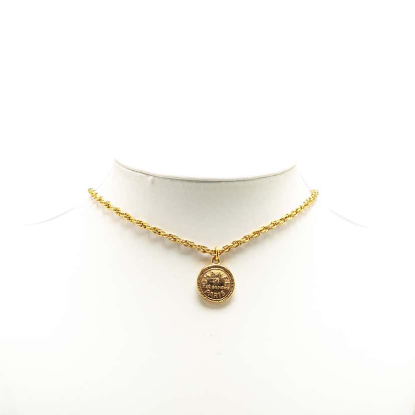 Chanel Gold Plated 31 Rue Cambon Pendant Necklace Gold Metal Good condition - Model View