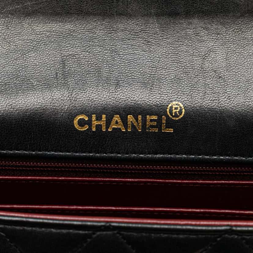 Chanel Medium Reissue 2.55 Quilted Lambskin Single Flap Black Leather Good condition - Box View