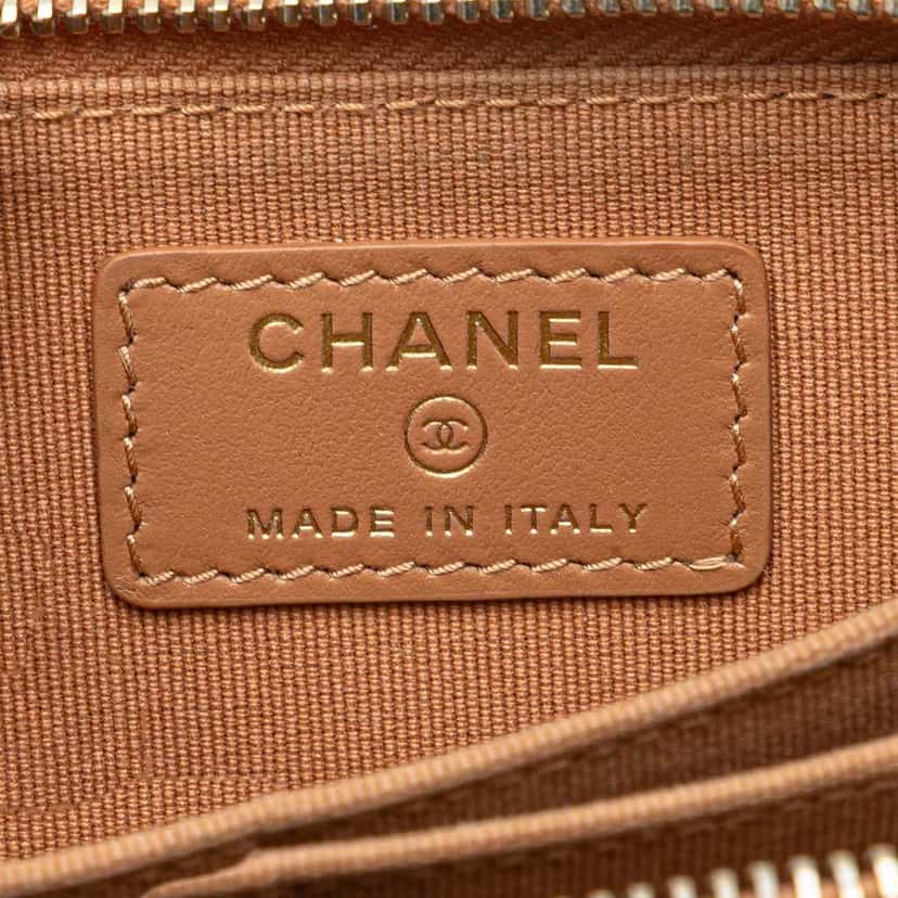 Chanel CC Quilted Caviar Zip Around Coin Purse Brown Leather Good condition - Box View