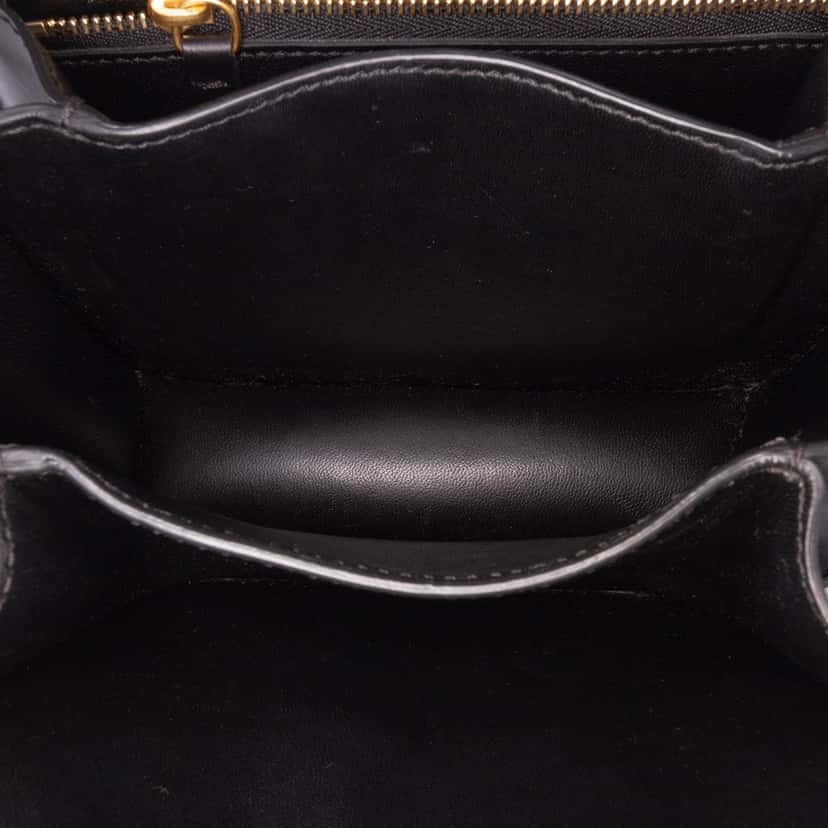 Celine Small Calfskin Classic Box Black Leather Good condition - Model View