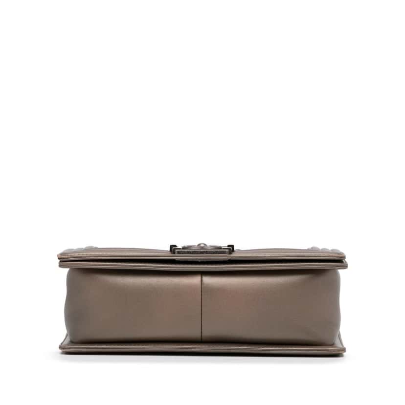 Chanel Medium Crystal Embellished Goatskin Boy Brown Leather Good condition - Box View