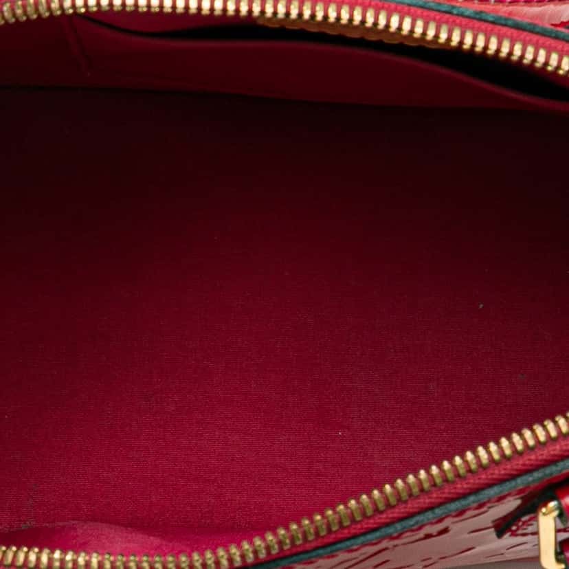 Louis Vuitton Monogram Vernis Alma BB Red Leather Good condition - Model View