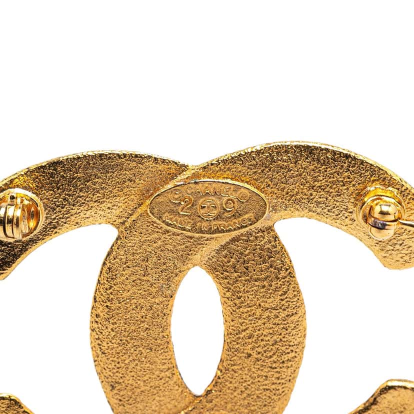 Chanel Gold Plated Embossed Mini CC Brooch Gold Metal Good condition - Inside View