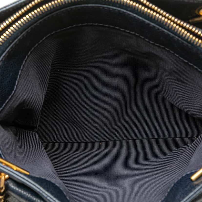 Chanel Quilted Caviar Front Pocket Chain Tote Blue Leather Good condition - Box View