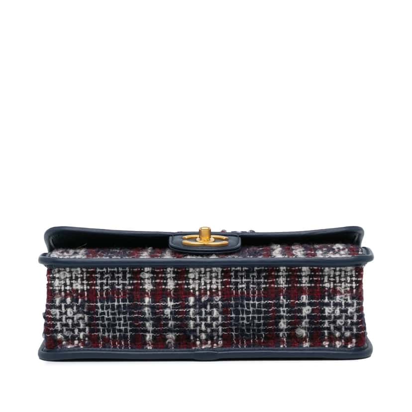 Chanel Small Tweed School Memory Top Handle Flap Blue Tweed Very good condition - Inside View