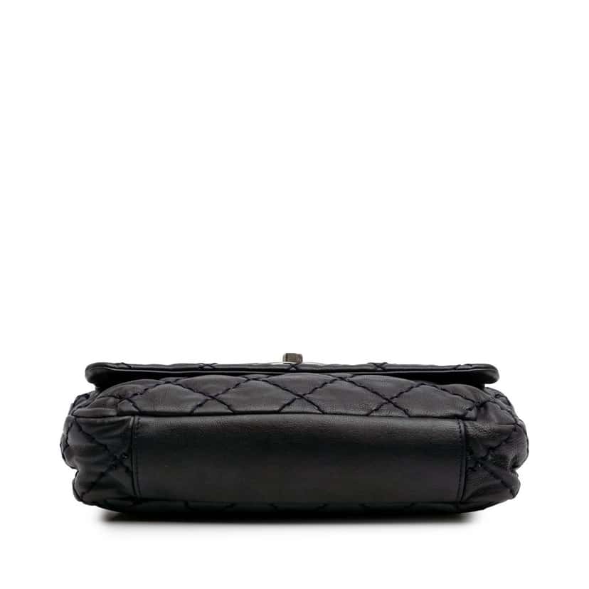 Chanel Medium Quilted Calfskin Love Me Tender Flap Blue Leather Good condition - Inside View