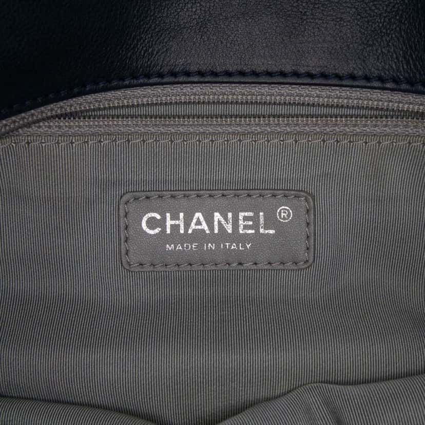Chanel Medium Quilted Calfskin Love Me Tender Flap Blue Leather Good condition - Box View