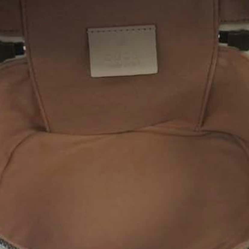 Gucci Mini GG Marmont Matelasse Leather Round Backpack White Leather Good condition - Box View