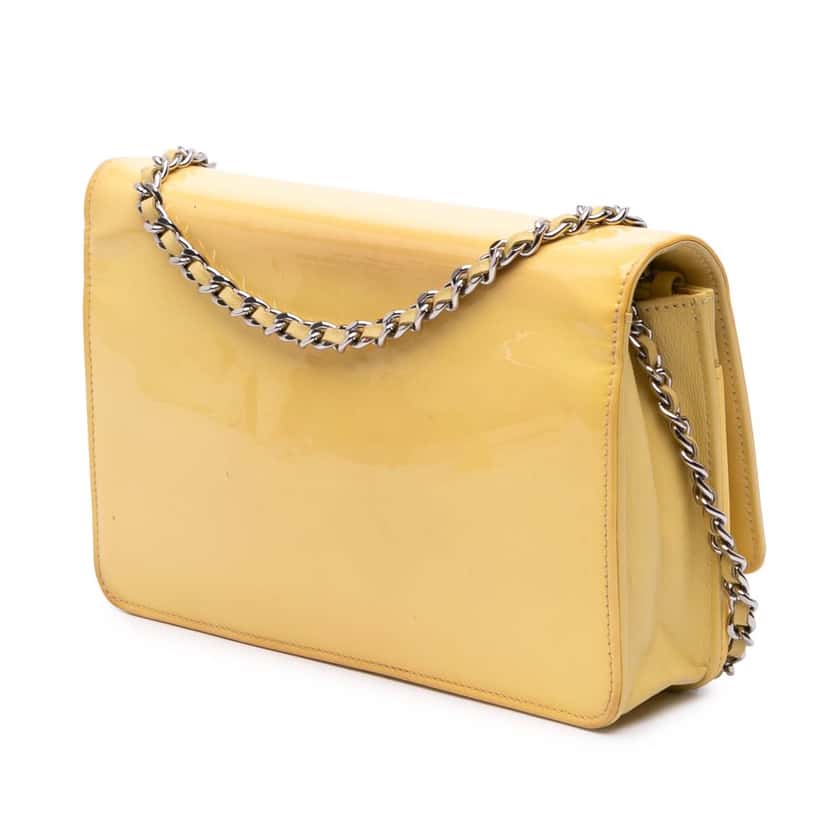 Chanel CC Patent Wallet On Chain Yellow Leather Good condition - Back View