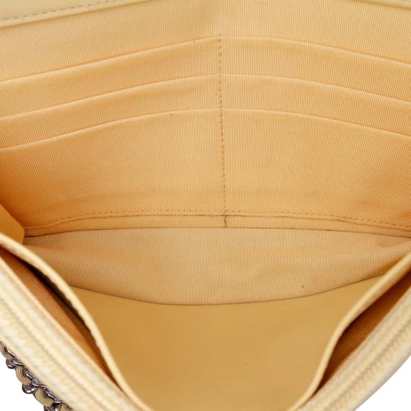 Chanel CC Patent Wallet On Chain Yellow Leather Good condition - Model View