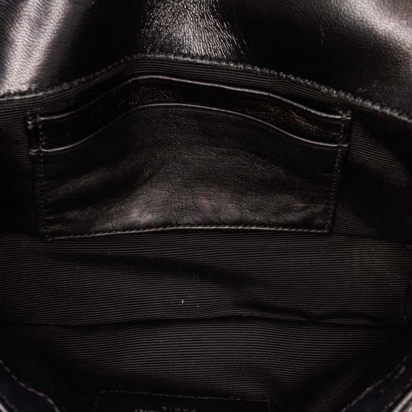 Saint Laurent Baby Patent Chevron Classic Monogram Chain Bag Black Leather Good condition - Model View