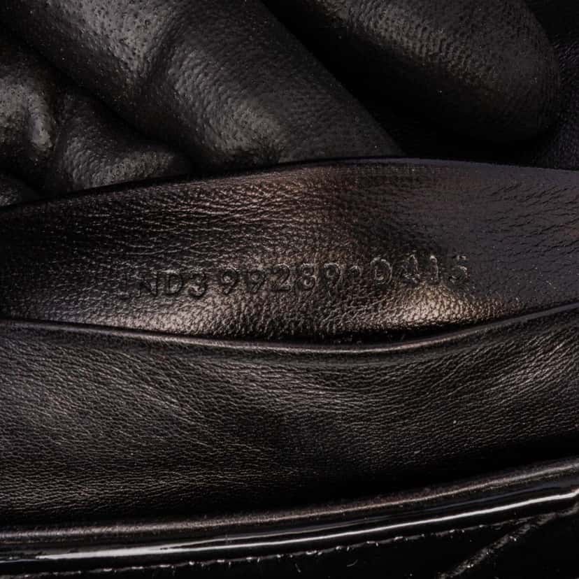 Saint Laurent Baby Patent Chevron Classic Monogram Chain Bag Black Leather Good condition - Box View