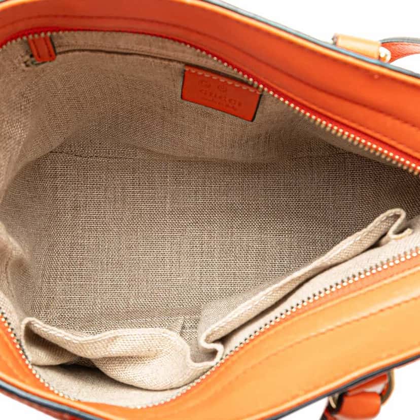 Gucci Small Microguccissima Bree Satchel Orange Leather Good condition - Model View
