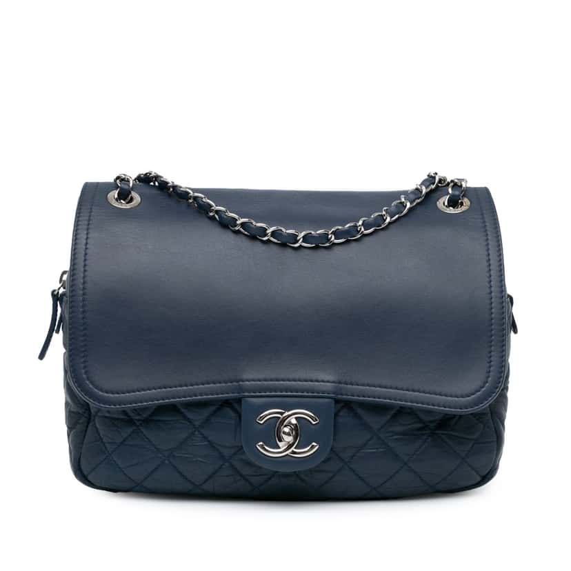 Chanel Quilted Calfskin Easy Zip Flap Blue Leather Good condition - Front View