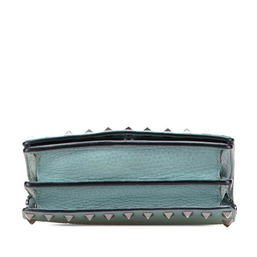 Valentino Pebbled Calfskin Rockstud Wallet On Chain Blue Leather Good condition - Inside View