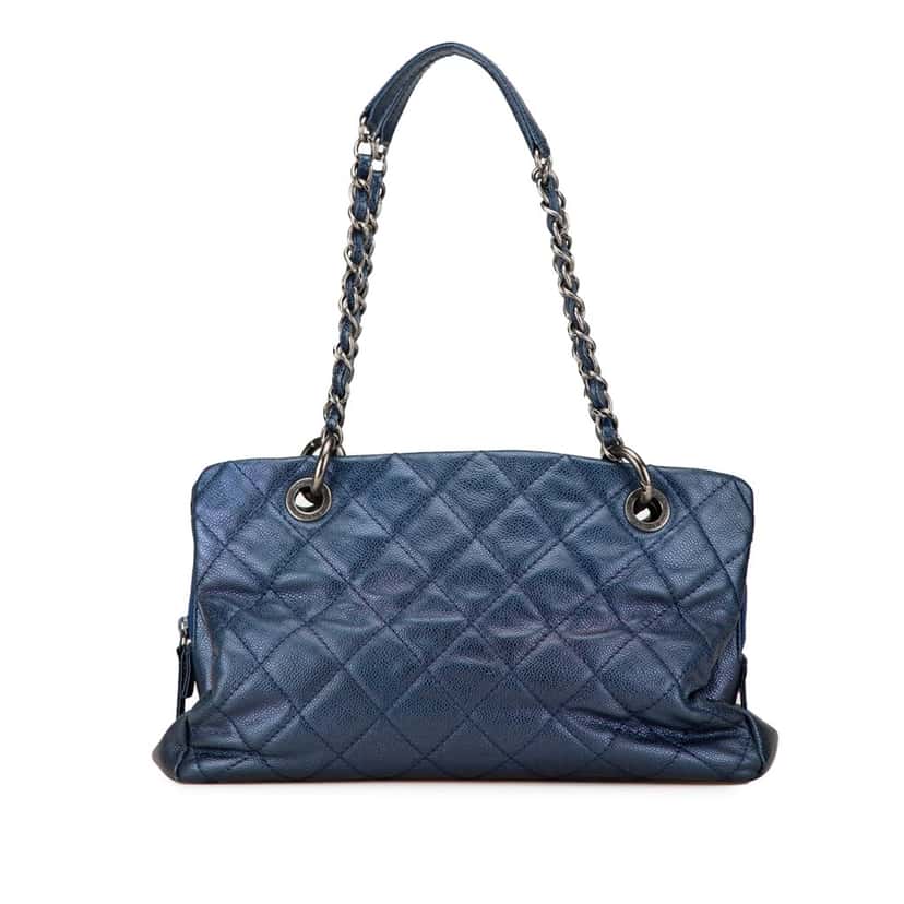 Chanel Quilted Iridescent Caviar Chic Shopping Tote Blue Leather Very good condition - Front View