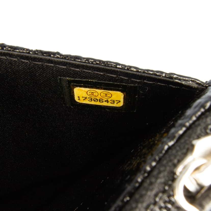 Chanel CC Quilted Crinkled Patent Wallet On Chain Black Leather Good condition - Box View