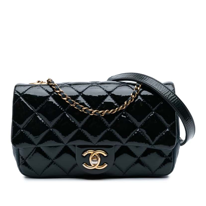 Chanel Paris-Salzburg Small Patent and Goatskin CC Eyelet Flap Blue Leather Good condition - Front View