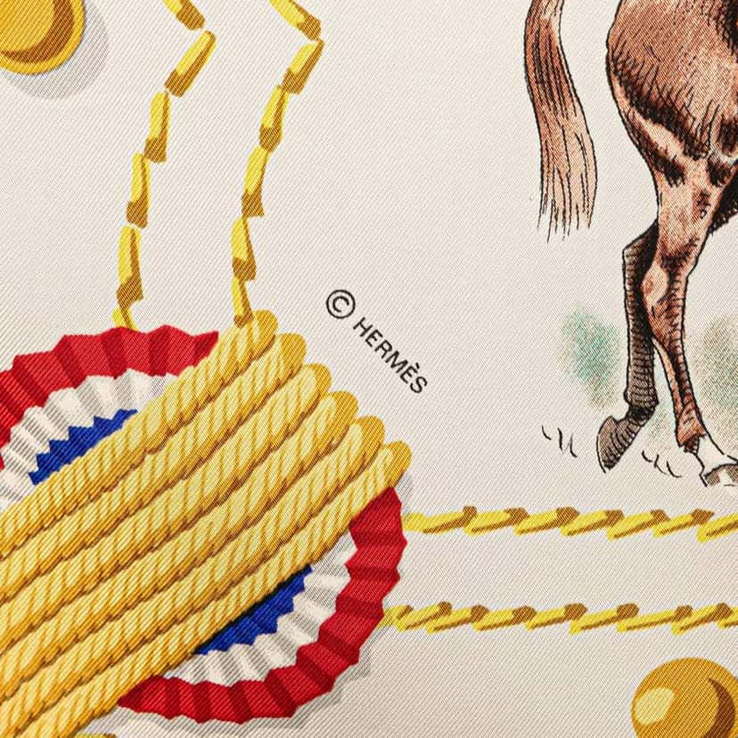 Hermès Cadre Noir Silk Scarf White Silk Good condition - Box View