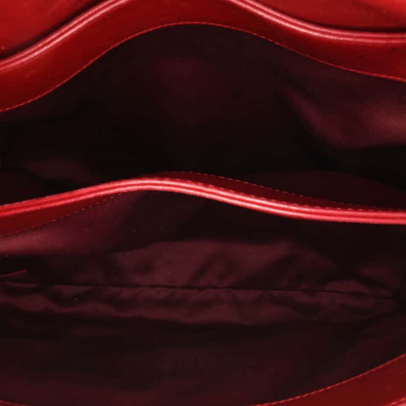 Chanel Maxi Lambskin 3 Accordion Flap Red Leather Good condition - Model View