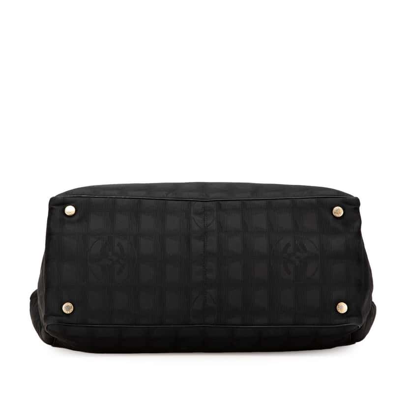 Chanel New Travel Line Nylon Tote Black Good condition - Inside View
